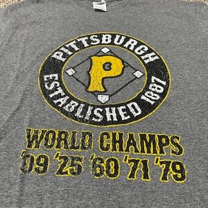 Pittsburgh Pirates World Champs T Shirt Mens Size M Baseball Gray Tee